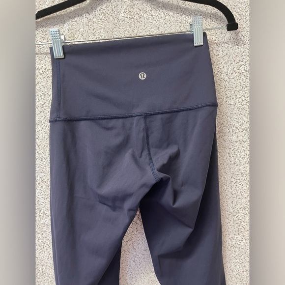 Lululemon Wunder Under Crop (High-Rise) *Full-On Luxtreme 21" Midnight Navy | 4 - Picture 5 of 10